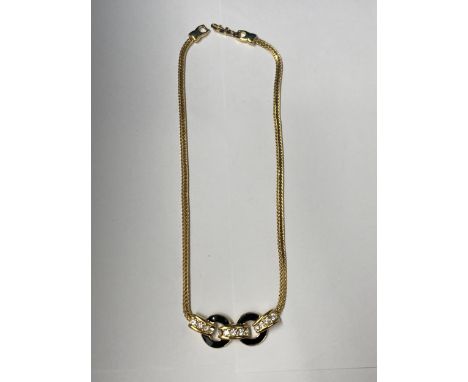 A MONET NECKLACE WITH BLACK AND CLEARSTONE DESIGN 