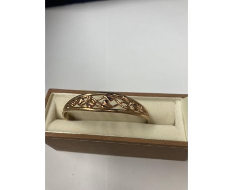 A CLOGAU MARKED 9 CARAT GOLD BANGLE (SMALL)GROSS WEIGHT 10.0 GRAMS IN ORIGINAL PRESENTATION BOX 