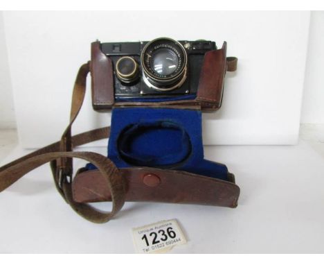 A German made Contax 1 camera (possibly IC) serial number V32259 (1933-34) with rare Carl Zeiss 50mm F2 sonar lens and saddle