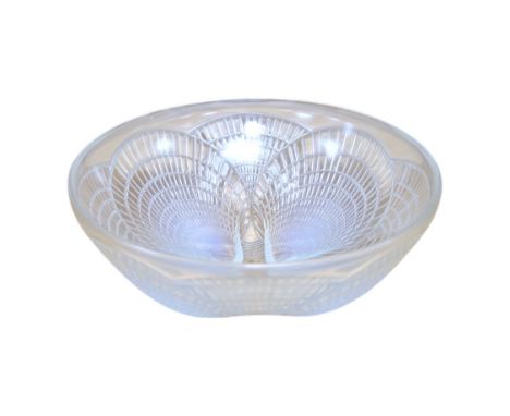 An R. Lalique coquille pattern glass bowl, no.3201, 21cm diameter. Condition - wear to base as expected, otherwise good Small