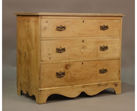 An Edwardian pine chest of drawers, on bracket feet, height 79cm, width 97cm, depth 50cm.Buyer’s Premium 29.4% (including VAT