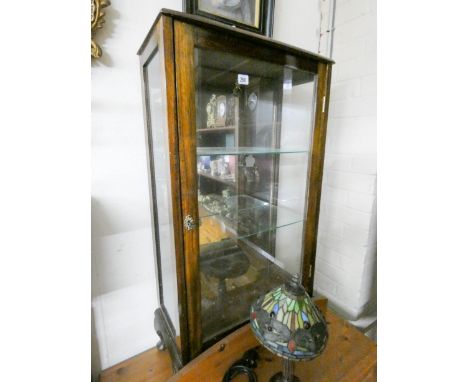 A single glazed door china cabinet 