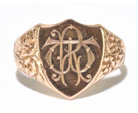 A 9ct rose gold signet ring engraved with initials 'RTW' to the shield shaped platform, size O, approx 4.3g.Additional Inform