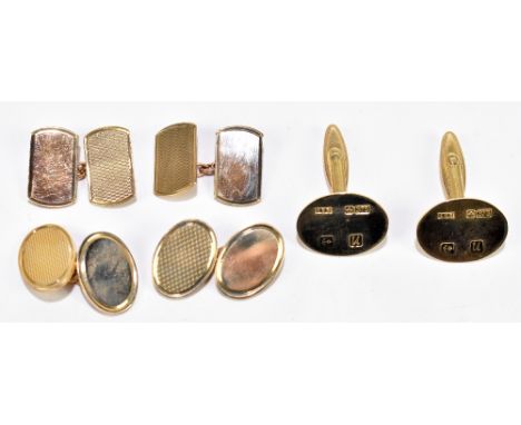 Three pairs of 9ct yellow gold cufflinks, each with vacant panels, combined approx. 19.7g.&nbsp;Additional InformationMinor s