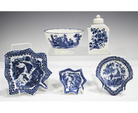 A large Caughley Fisherman and Cormorant pattern blue printed leaf shaped pickle dish, 1780s, with cell border, naturalistica