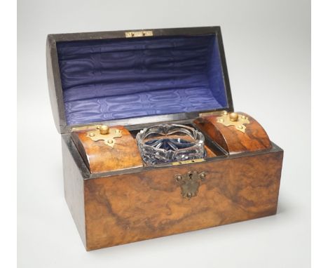 A Victorian burr walnut dome topped tea caddy 31cm