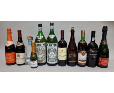 A mixed lot of wine and similar, to include: a 75cl bottle of Fonseca crusted port, bottled in 2001; and a 70cl bottle of Olm