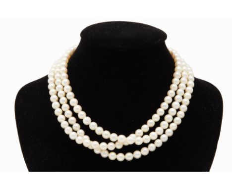 A LONG STRAND AKOYA CULTURED PEARL NECKLACE
Set in 14k yellow gold, with 169 pearls total, measuring 7.0 - 7.5mm
Marked 'K14'