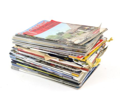 Large set of motoring and scooter-related books, magazines, leaflets and vintage Vespa service instruction leaflets. 