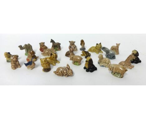 Collection of twenty four Wade whimsies.