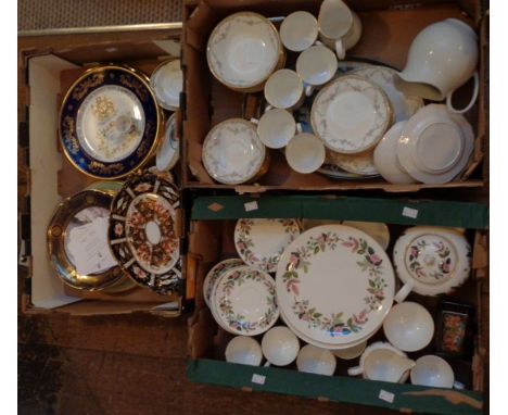 3 boxes of various 20th century ceramics. To include: a Wedgwood tea service, Delft tray, a Russian ceramic box, an 'Elizabet