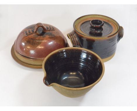 VARIOUS DOMESTIC WARE. A St. Neots Pottery casserole, a pouring bowl marked 'BP' & a plate & domed cover with unidentified ma