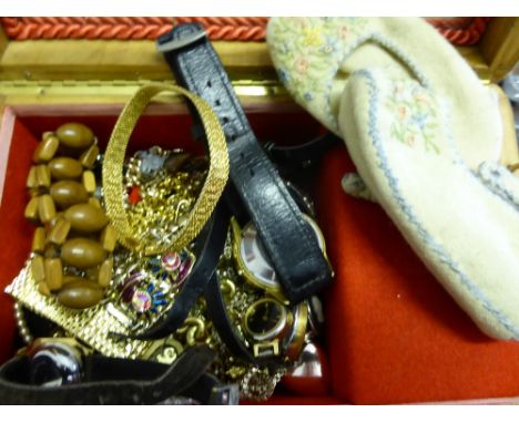 Quantity of Costume Jewellery, including silver rings (approx 50 gms), necklaces, bracelets and watches including 'Limit', 'T