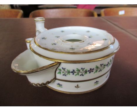 An 18th century Paris Porcelain inkstand by the Duc d' Angoulene factory decorated in the Cornflower Spring pattern with prin