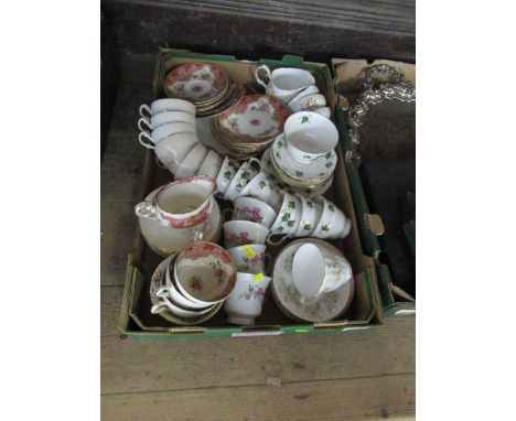 A box of tea ware to include paragon