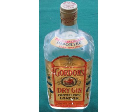 BOTTLE OF 1950s SEALED GORDON'S GIN 