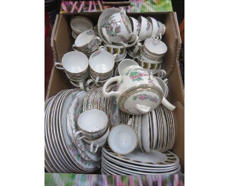 PARCEL OF DINNER PLATES, CUPS AND SAUCERS AND TEAPOT INCLUDING INDIAN TREE 