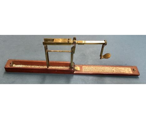 Sovereign/Guinea scales, by Stephen Houghton, good working condition in Original spring box.