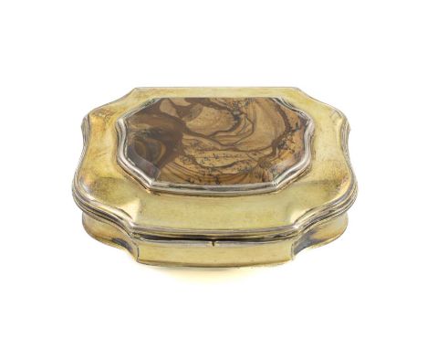 A George III silver-gilt and agate snuff box,by Thomas Phipps &amp; Edward Robinson, London 1802, shaped square form, with re