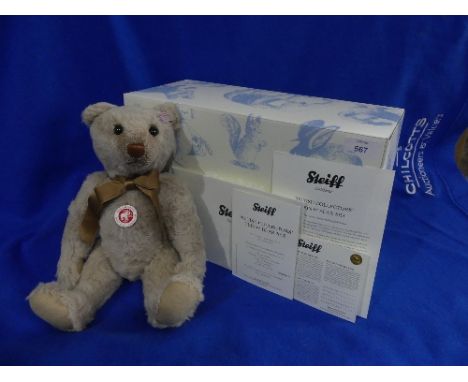 Steiff; 'British Collectors' Teddy Bear 2013', 664434, grey beige, 36cm, with growler, limited edition no. 184 / 2000, boxed,