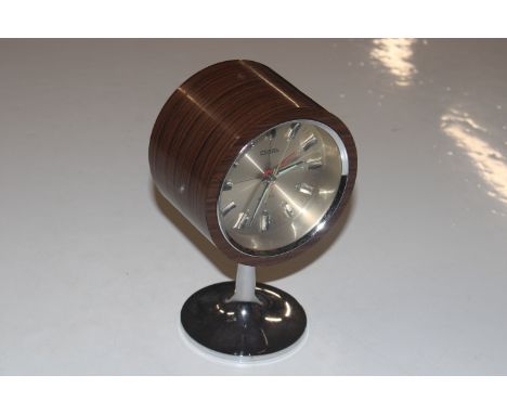 A Coral retro style alarm clock