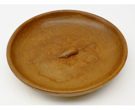 Mouseman adzed oak circular bowl with centre mouse signature, by Robert Thompson of Kilburn, D 28cm