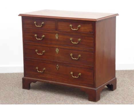 Georgian mahogany chest, moulded rectangular top, two short and three long oak lined drawers, bracket feet, W92cm, H81cm, D52