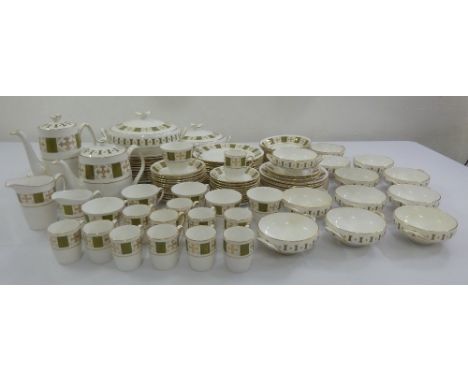 A Spode Persia dinner and tea service to include plates, bowls, serving dishes, cups and saucers