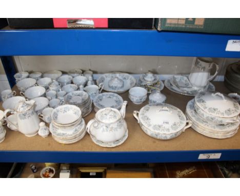 Royal Albert Silver Maple tea, coffee and dinner service (80 pieces)