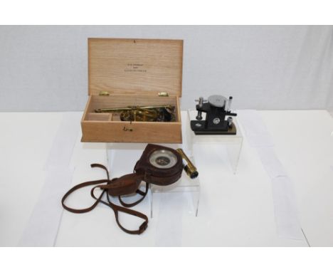 Holosteric barometer Compensirt no. 1405, in original leather carrying case, together with a four draw telescope, cased scale
