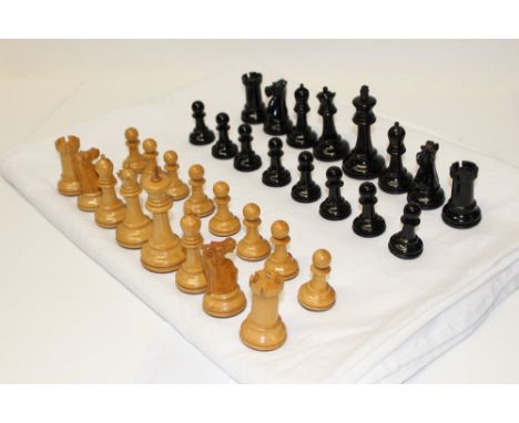 1930s / 1940s Staunton pattern boxwood and ebonised chess set with kings crown stamps, in an associated Victorian rosewood bo