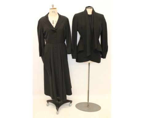 Thierry Mugler black wool fitted jacket with concealed press-stud fastenings and attached scarf, size 38, plus Thierry Mugler