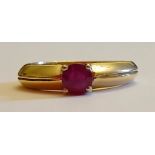 Tested as 18ct gold amethyst ring, size N / O, 5.4g