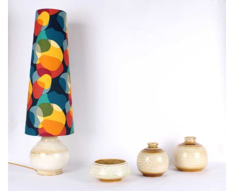 Maggie Fisher and Everidge Stevens for Celtic Pottery, Newlyn Globe Lamp, Two "Ivory Medallion" Vases and Bowl Circa 1970s, g