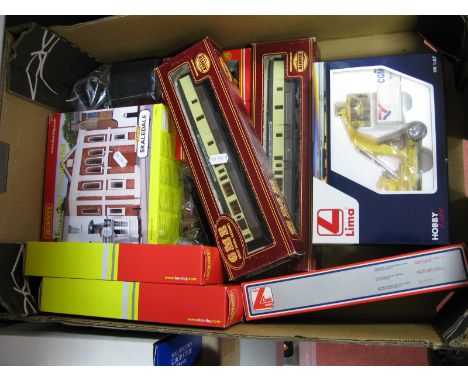 A Selection of 'OO' Scale Model Railway Equipment and Rolling Stock by Hornby, Lima and Others, includes Hornby R9759 Low Rel