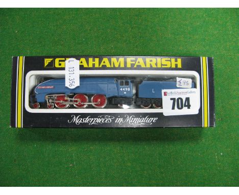 Graham Farish # 1862 N Scale Model Railway Class A4 Steam Locomotive Number 4498 "Sir Nigel Gresley", in LNER garter blue liv