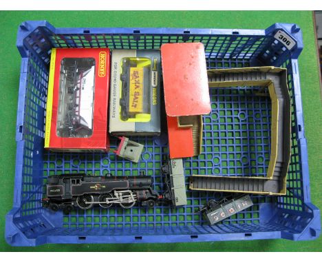 A Hornby Dublo 2 Rail 4-6-2 Standard Tank, plus associated Dublo accessories, 2 Wrenn Wagons and a Hornby Hopper. All playwor