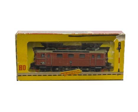 A Fleischmann HO Gauge Swedish 1-C-1 Electric Locomotive, ref 1333, an early example with instruction leaflet dated 6/58, VG-