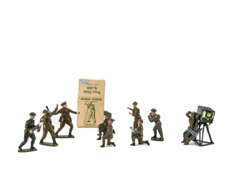 Britains boxed 1639 Range Finder and Operator with unboxed Predictor Unit (3) and operator (2), Crescent Toys Predictor (2) o