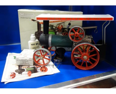 MAMOD; A WORKING MODEL STEAM TRACTION ENGINE with box