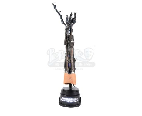 The T-X's (Kristanna Loken) special effects arm from Jonathan Mostow's sci-fi action sequel Terminator 3: Rise of the Machine