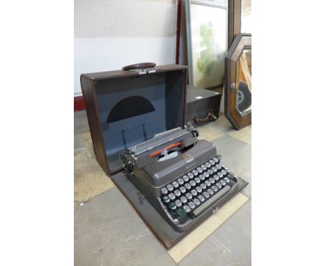 A vintage cased Imperial typewriter 