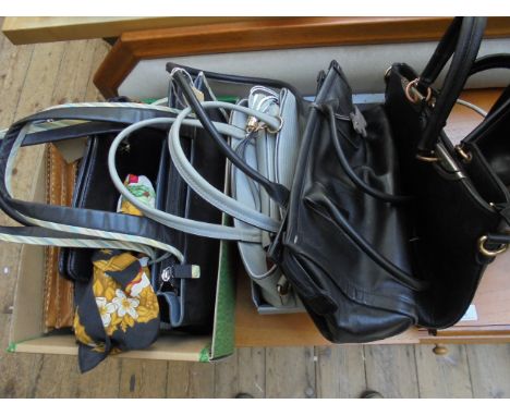 3 vintage Radley ladies handbags, a snakeskin and others (7)