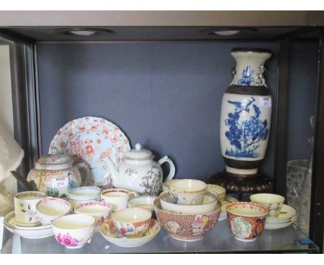 Various Chinese, Worcester and other porcelain wares including a vase, tea bowls, teapot etc (condition varies)