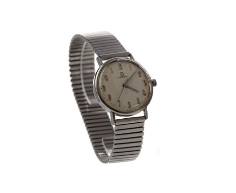 GENTLEMAN'S OMEGA STAINLESS STEEL MANUAL WIND WRIST WATCH, the round cream dial with applied Arabic hour markers, outer secon
