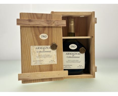 A bottle of 1963 Armagnac du Collectionneur, Armagnac France, seal intact, in original wooden case. (700ml 40%vol)