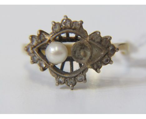 PEARL RING, vintage 18ct gold pearl ring, 1 of 2 pearls (1 pearl missing) size O, 3.7 grams
