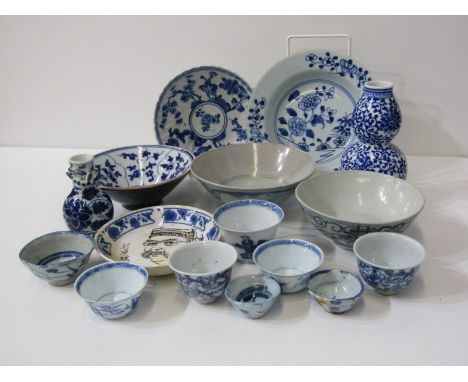 ORIENTAL CERAMICS, collection of Chinese tableware to include some 18th Century and 19th Century, including sake bowls, early