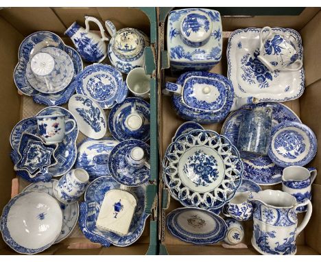 18TH CENTURY &amp; LATER BLUE &amp; WHITE POTTERY &amp; PORCELAIN GROUP – to include Blue Crescent marked Worcester, Caughley