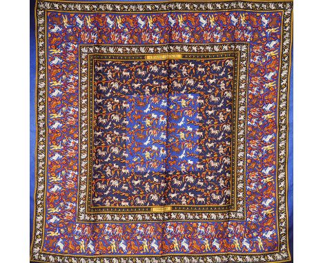 HERMÈS Seidencarré "CHASSE EN INDE", by Michel Duchene, Entwurf erstmals erschienen 1986. Akt. NP.: 495,-€. 100% Seide. Für d